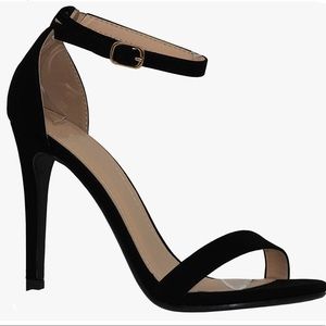 Black Ankle Strap Heel Single Strap Toe Size 8.5